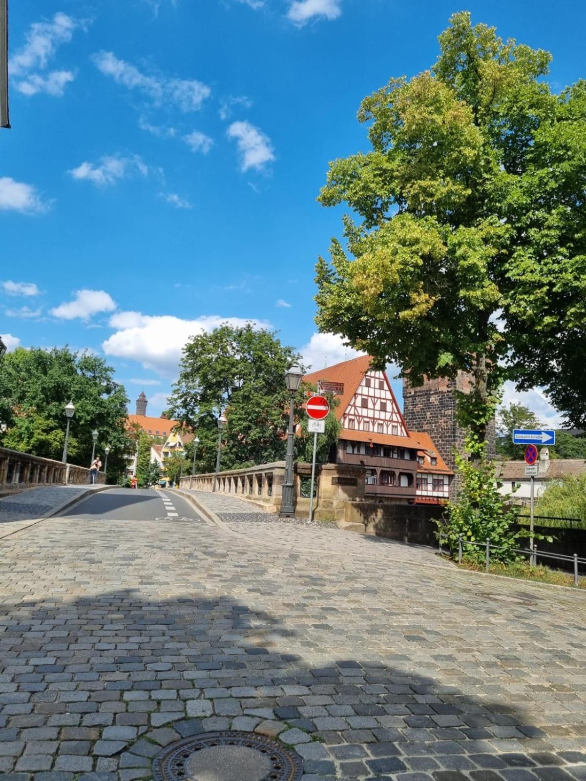 Altbau Charme In Der Nuernberger Innenstadt Exteriör bild