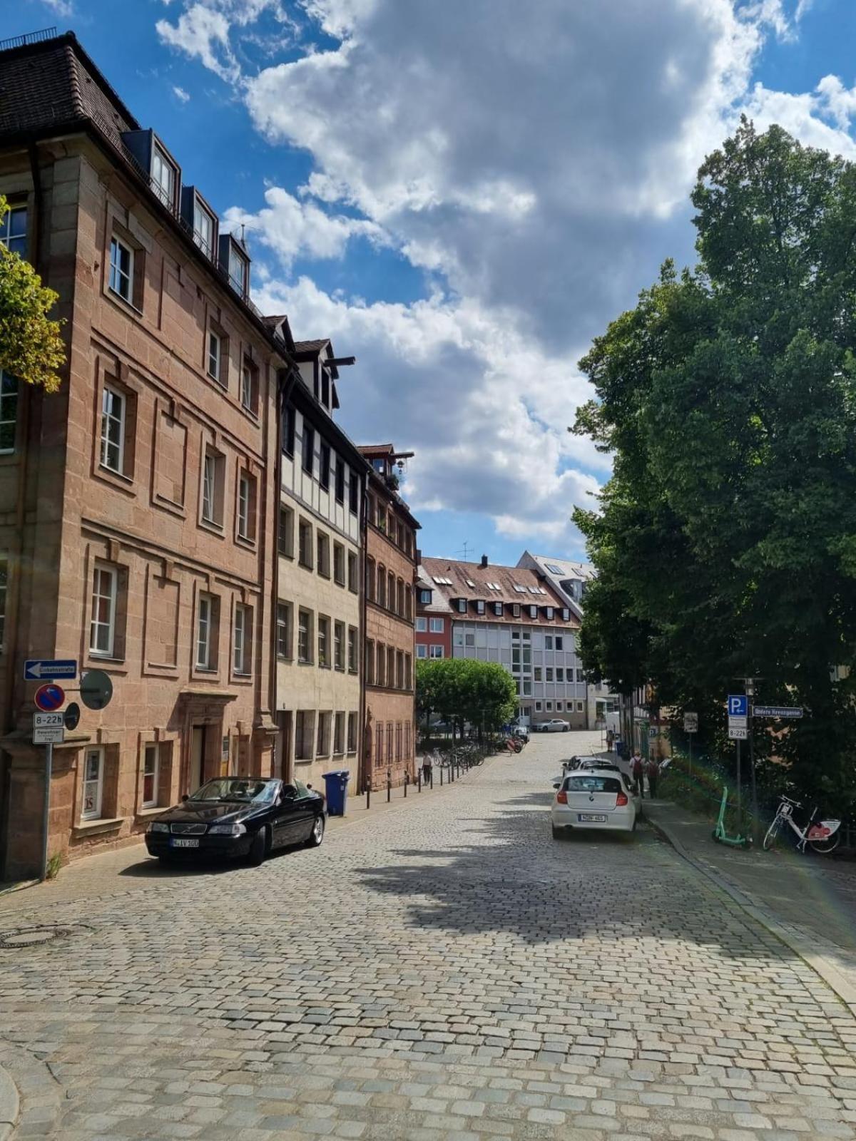 Altbau Charme In Der Nuernberger Innenstadt Exteriör bild